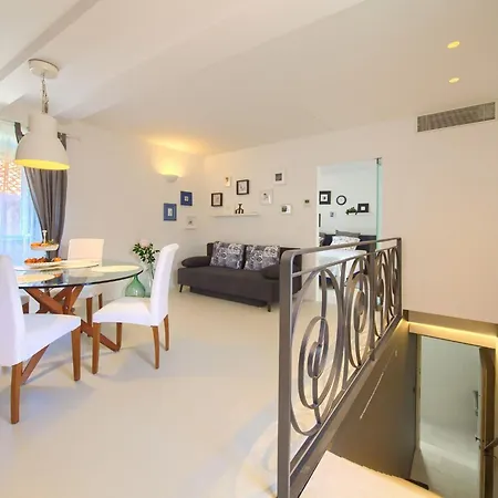 Apartment Vibrant And Elegant Downtown Krk *