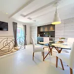 Vibrant And Elegant Downtown Krk Apartment