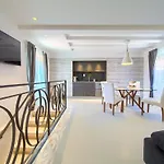 Vibrant And Elegant Downtown Krk *