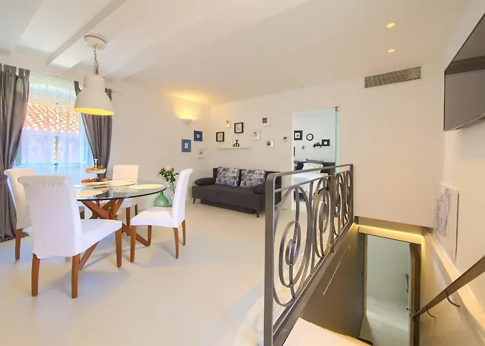 דירה Vibrant And Elegant Downtown Krk *